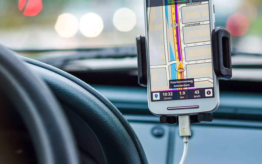 Baixar GPS grátis no celular pode fazer a diferença na sua viagem