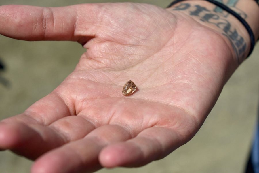 Diamante encontrado por Miranda Hollingshead (Cortesia de Crater of Diamonds State Park)