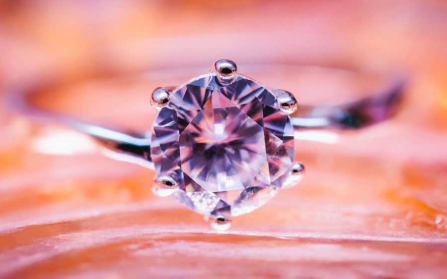 Um pequeno guia sobre diamantes