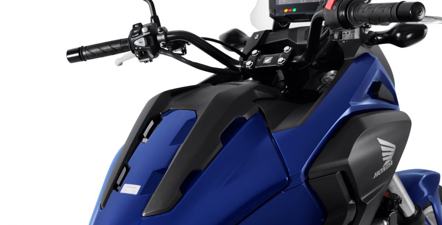 Transmissão: 6 velocidades