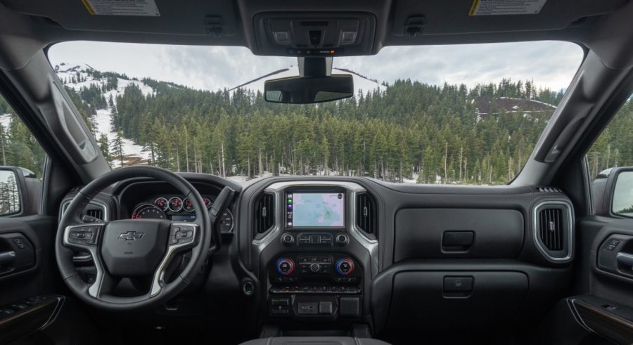 Interior da Chevrolet Silverado 2024