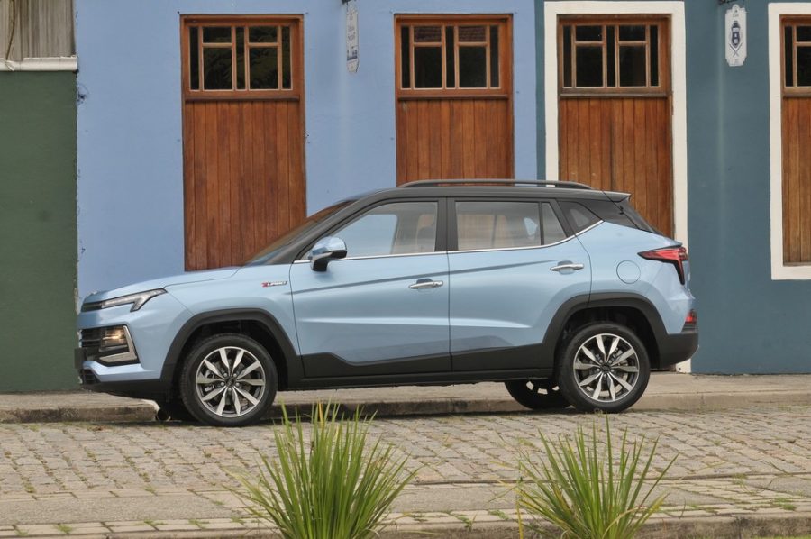 Novo JAC T60 é um SUV que agrada