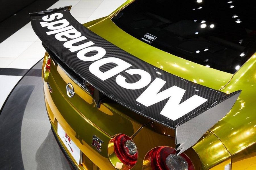 O Nissan GT-R com a cara do McDonald’s