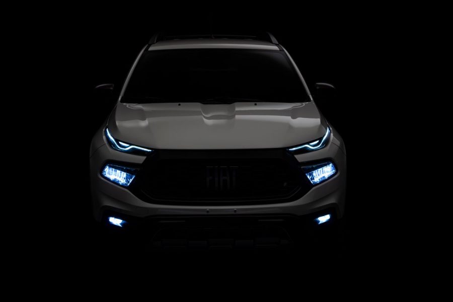 A Nova Fiat Toro é o primeiro veículo da Fiat na América do Sul equipado com sistema de iluminação frontal 100% em LED