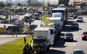 MEI caminhoneiro: Bolsonaro sanciona lei para transportador ser microempreendedor individual