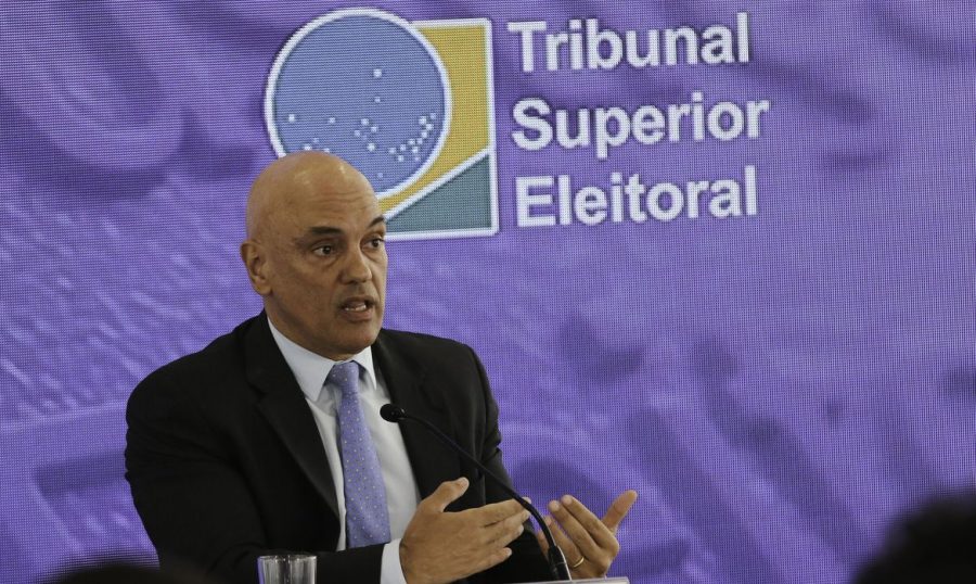 O presidente do Tribunal Superior Eleitoral, Alexandre de Moraes, durante coletiva de imprensa (Fabio Rodrigues-Pozzebom / Agência Brasil)