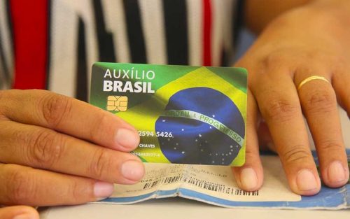 Confira o calendário Auxílio Brasil dezembro 2022; quem tem direito e como consultar