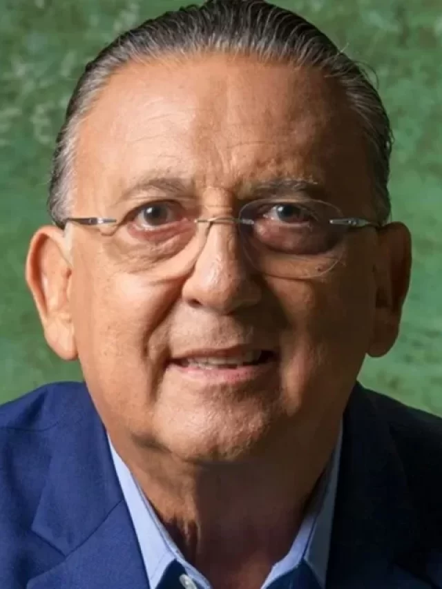 Galvão Bueno é internado com Covid-19