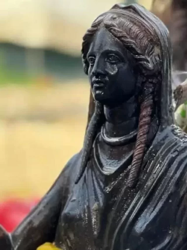 Tesouro encontrado na Itália: estátuas de bronze antigas