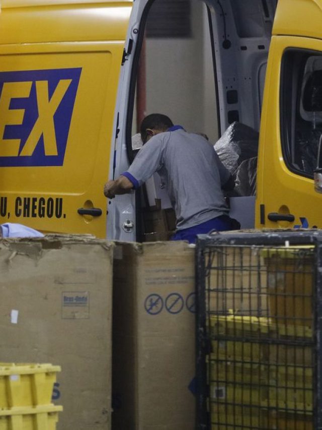 Privatização dos Correios deve ser paralisada