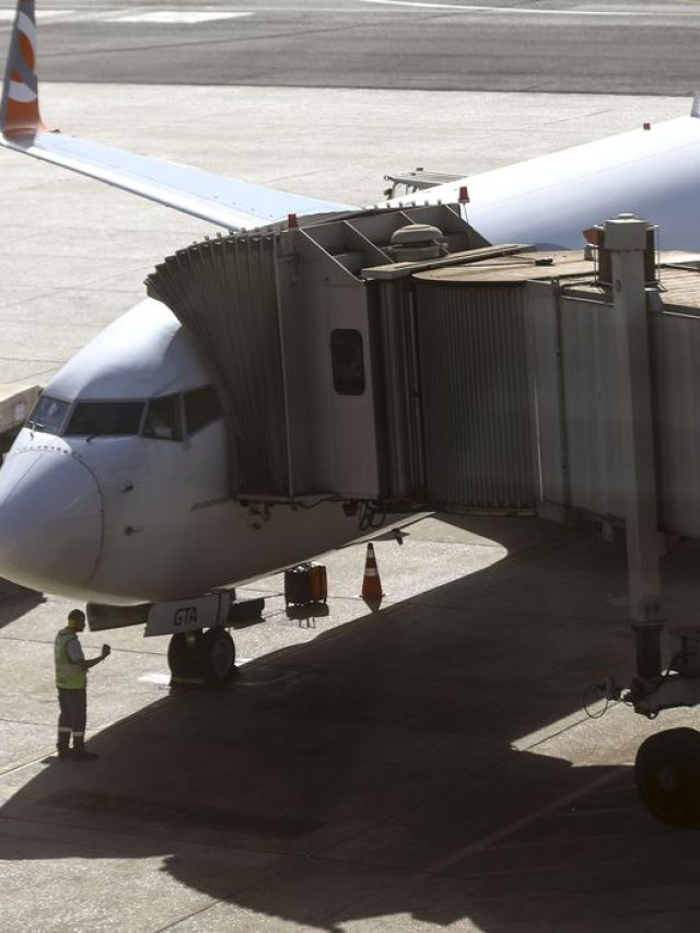Greve de pilotos e comissários de voo deve ser segunda