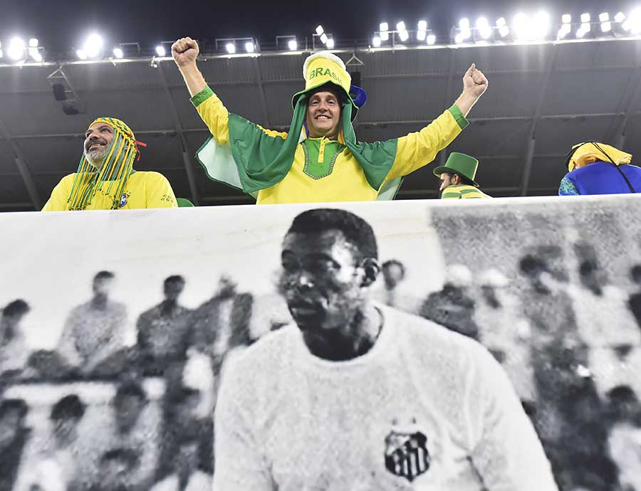 Homenagem feita por torcedor durante jogo entre Brasil x Coreia do Sul (André Durão / MoWA Press)