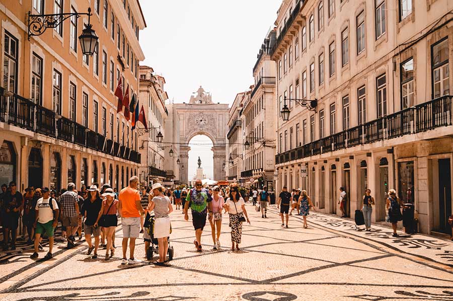 Morar em Portugal 2023: brasileiros pensam em mudar de país