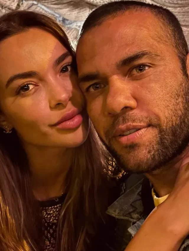 Fim do casamento? Mulher de Daniel Alves apaga foto que mostrava apoio