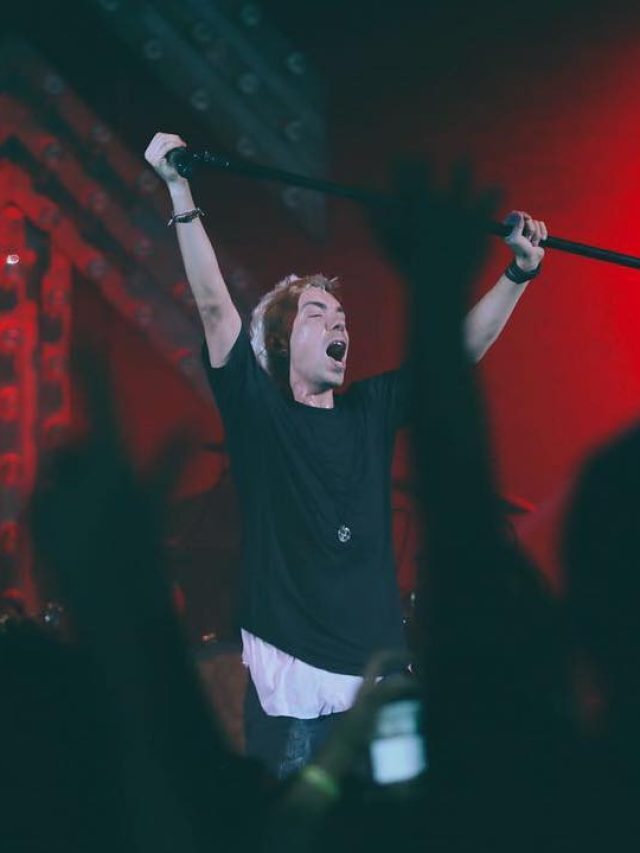 NX Zero voltou; confira detalhes do reencontro – MITA Festival