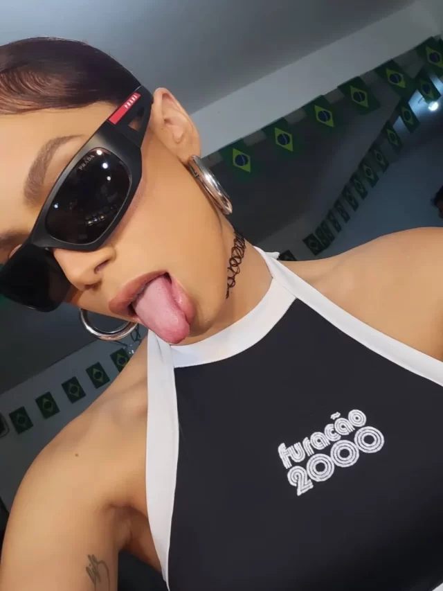 Anitta grava clipe em beco do Rio e gera polêmica; entenda