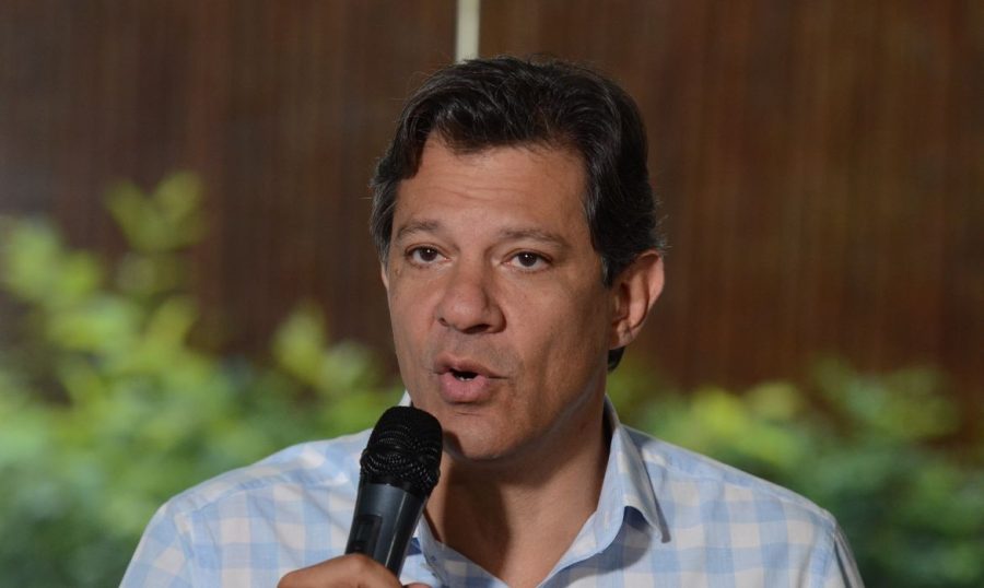 Ministro da Fazenda, Fernando Haddad, voltou a criticar o patamar elevado das taxas de juros no Brasil (Rovena Rosa/Agência Brasil)