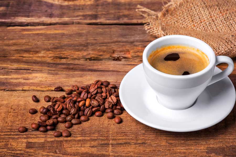 O Brasil, maior produtor e exportador de café do mundo, agora tem a versão carbono neutro do fruto que tanto amamos.