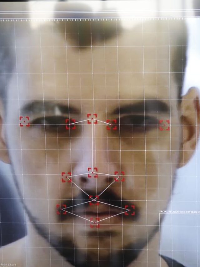 É correto usar reconhecimento facial em escolas?