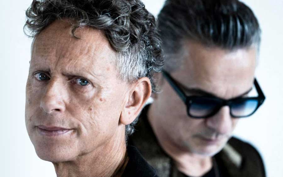 Depeche Mode é uma banda britânica de música eletrônica formada em 1980 em Basildon, Essex. A banda originalmente consistia em Dave Gahan, Martin Gore, Vince Clarke e Andrew Fletcher. Ao longo dos anos, a banda passou por diversas mudanças de formação, mas Gahan, Gore e Fletcher permaneceram como os membros principais.