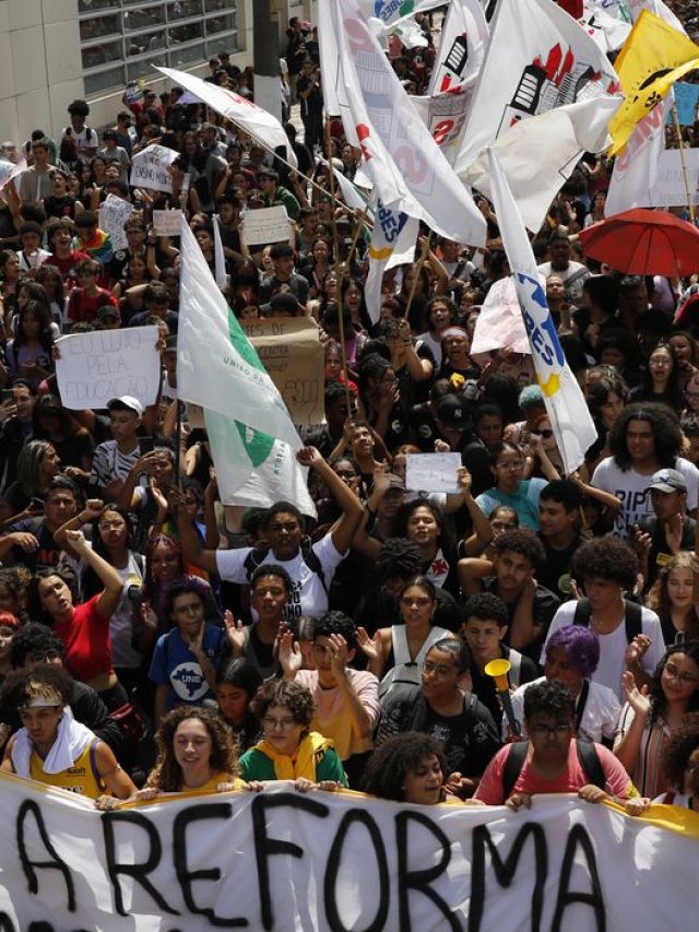 Entenda a suspensão do novo ensino médio