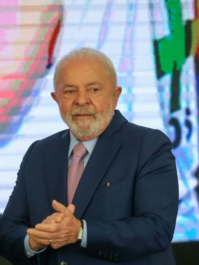 Lula diz que descarta privatização de empresas públicas