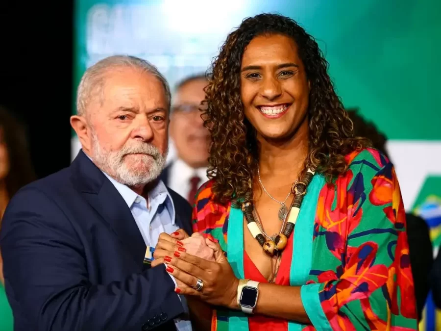 De acordo com o governo federal, a aprovação da nova lei é considerada um marco significativo na promoção da igualdade étnica e na luta contra as desigualdades sociais causadas pelo racismo (Marcelo Camargo/Agência Brasil)