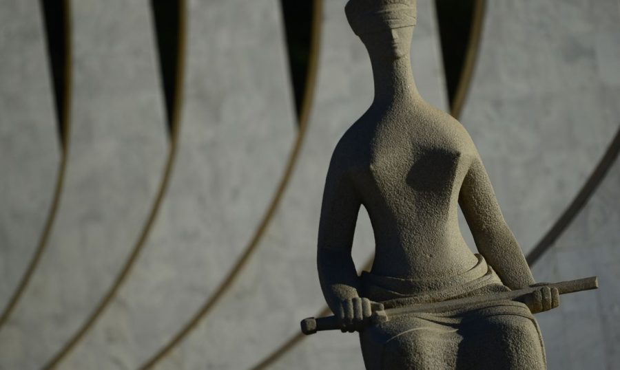 A decisão da maioria dos ministros do Supremo Tribunal Federal (STF) foi de revogar a possibilidade de prisão especial para pessoas com curso superior (Marcello Casal Jr / Agência Brasil)