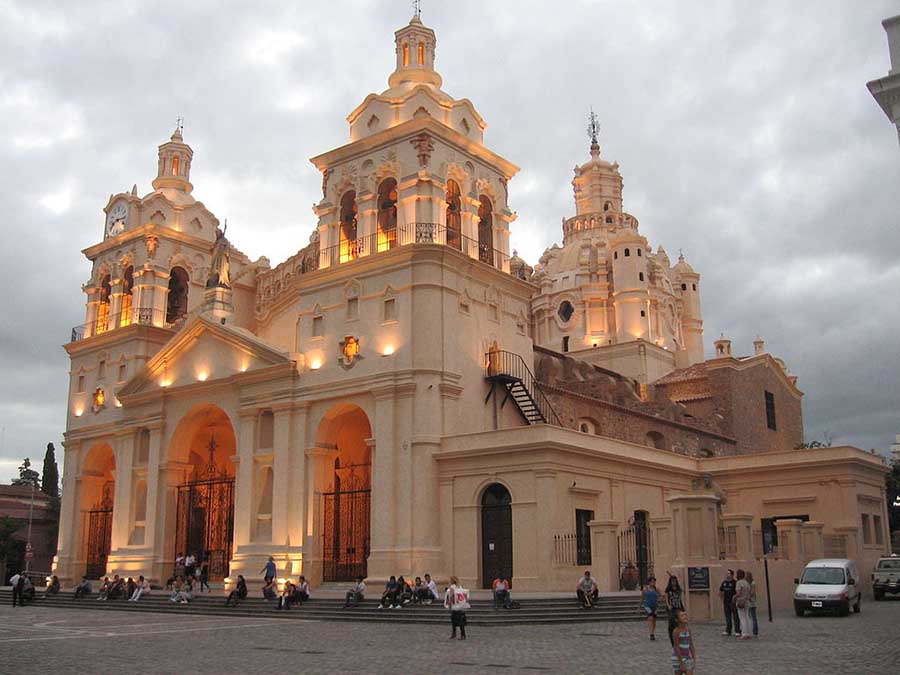 Foto da Catedral de Córdoba, tirada à tarde (Cambalachero)