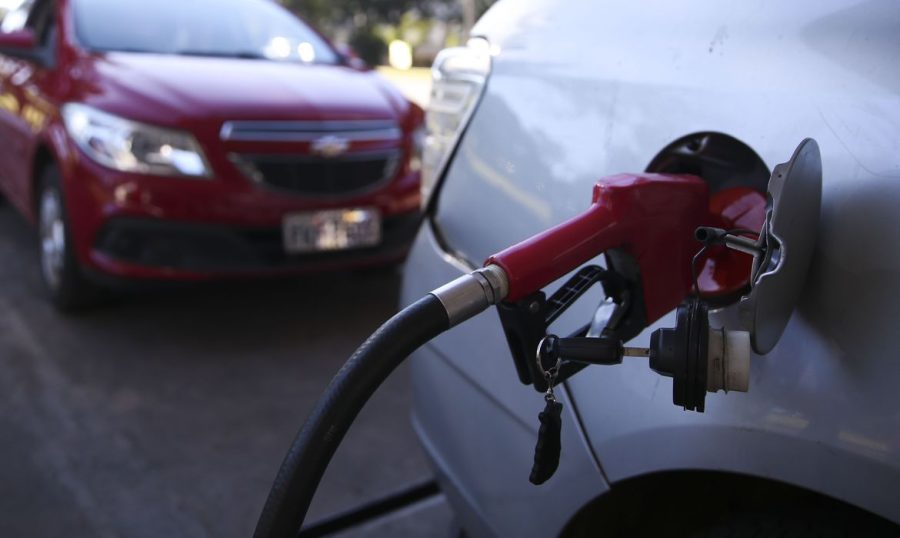 Veja como denunciar posto de gasolina irregular