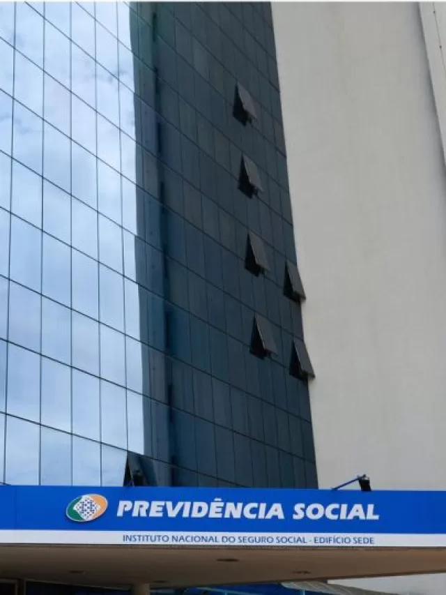 Programa para reduzir filas do INSS e prevê bônus a funcionários