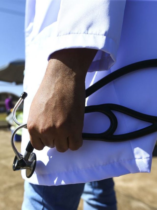 Concurso público: 5.970 vagas para o médicos