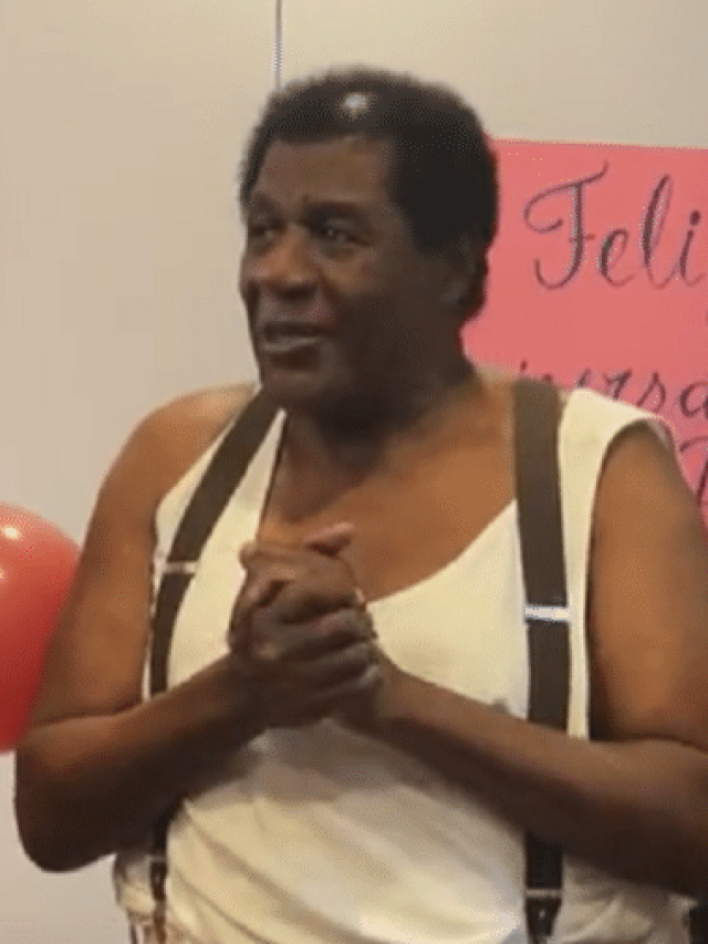 Aniversário de Tony Tornado; mais uma ano de idade comemorado