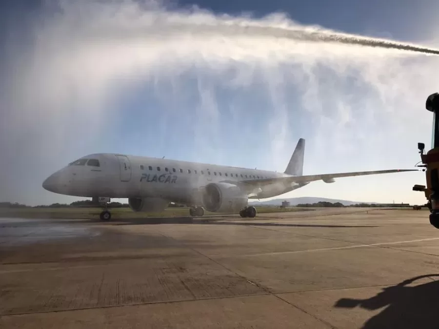 Avião comprado pela presidente do Palmeiras aguarda liberação para voos nacionais e internacionais