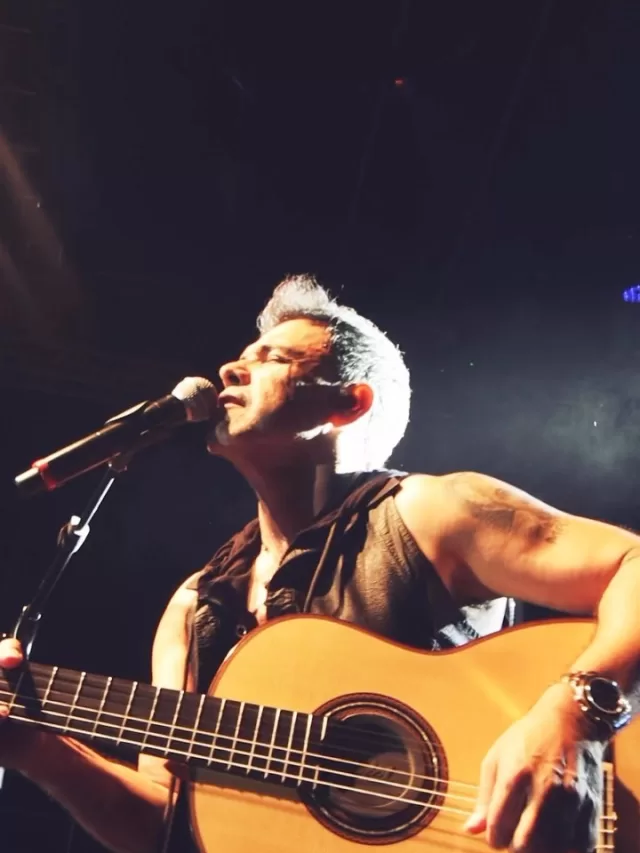 Zezé Di Camargo fala sobre críticas: até Pelé já perdeu pênalti