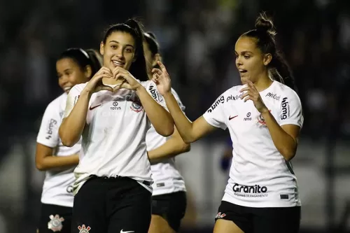 Corinthians goleia Cruzeiro pelo Campeonato Brasileiro Feminino