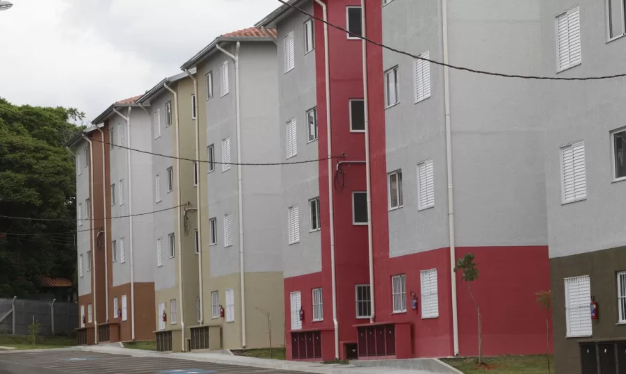 Ministro das Cidades assina portarias para regulamentar o programa Minha Casa Minha Vida