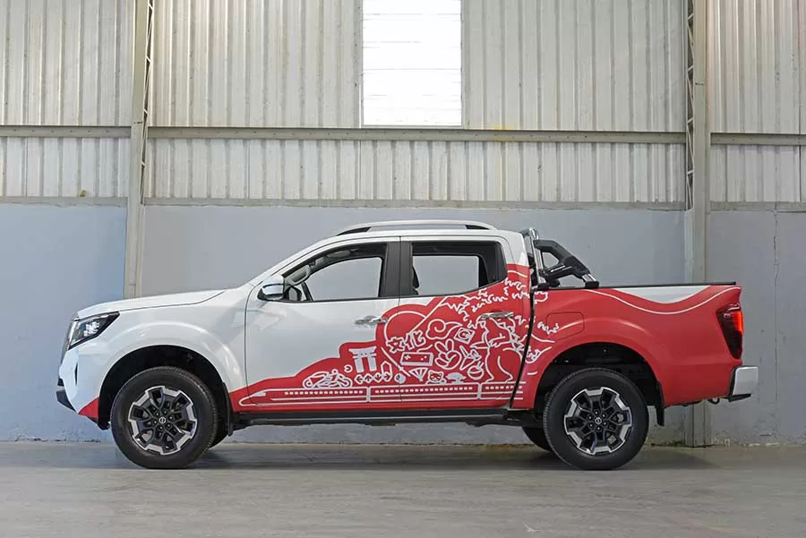 Nissan Frontier recebe pintura especial em homenagem à cultura japonesa e será destaque no Festival do Japão