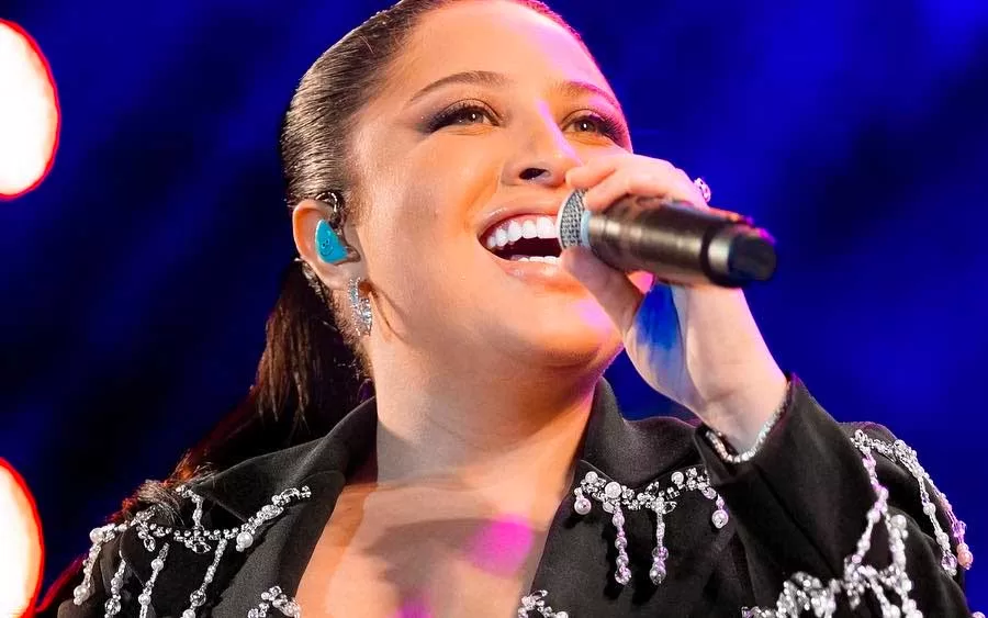 Mari Fernandez gera polêmica com suposto ataque de estrelismo durante show no Pará