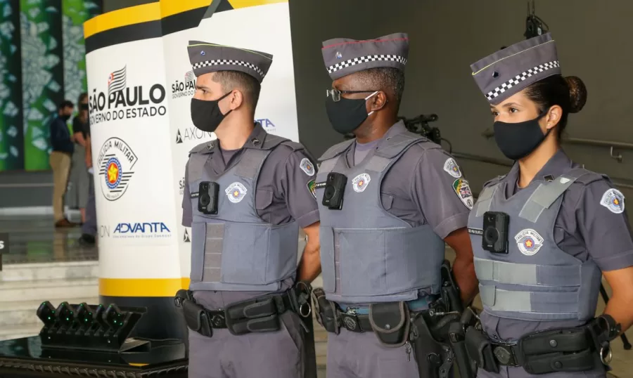 Comandante-geral da Polícia Militar de São Paulo pede aos policiais que usem "ferramentas de trabalho" e "legítima defesa" em seu favor