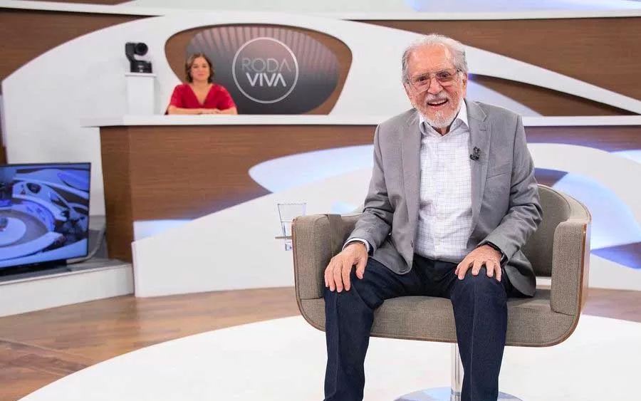 Polêmica na mídia: Carlos Alberto de Nóbrega critica Lula por falta de diploma em entrevista no Roda Viva