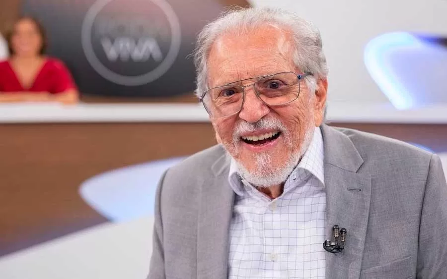 Lula responde Carlos Alberto de Nóbrega sobre diploma