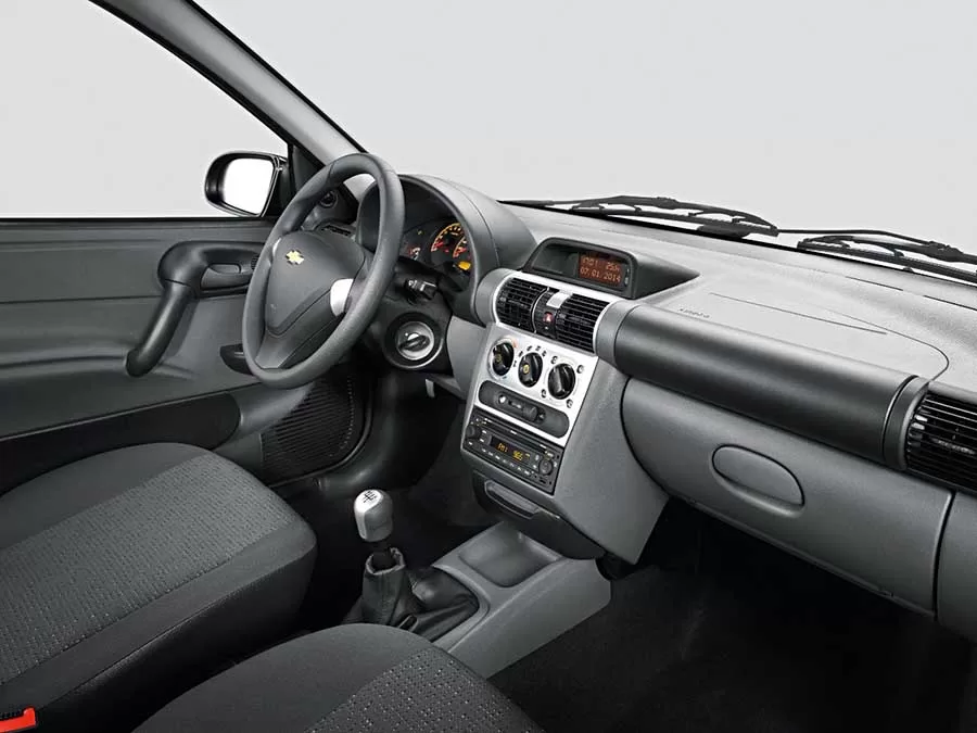 Interior do Corsa