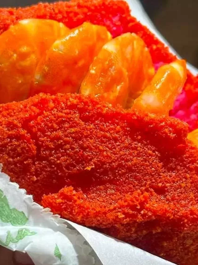 Conheça o Acarajé rosa em homenagem à Barbie