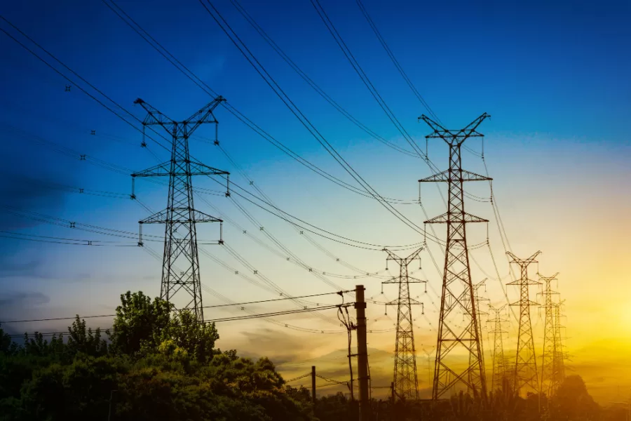 Modernização do Setor Elétrico Brasileiro Precisa Avançar para Garantir Equilíbrio nos Custos