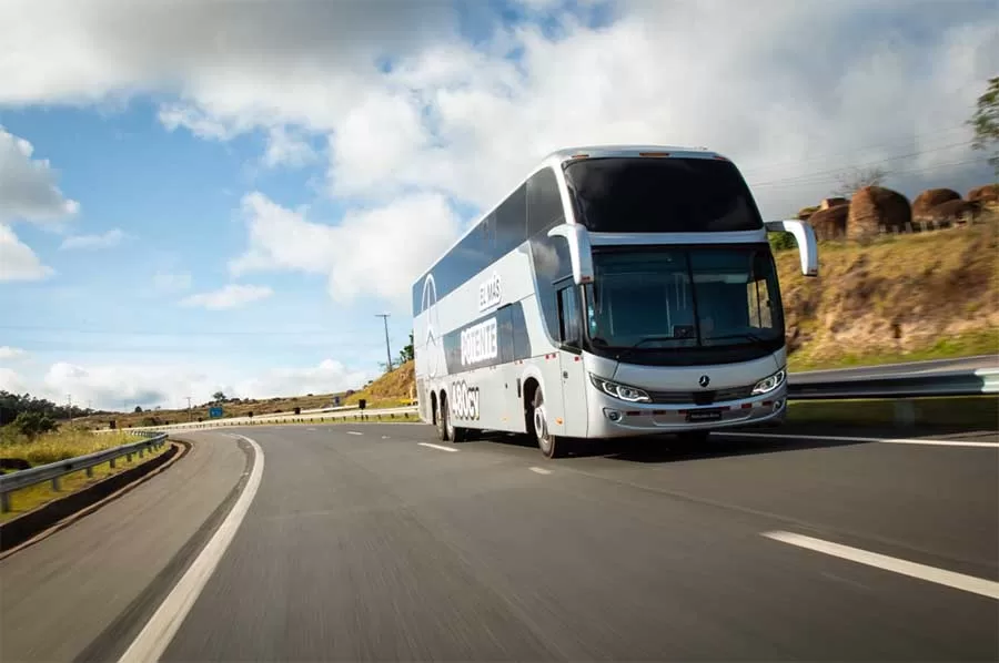 Quantos cavalos tem o motor o 500 R? Conheça o novo Mercedes-Benz O 500