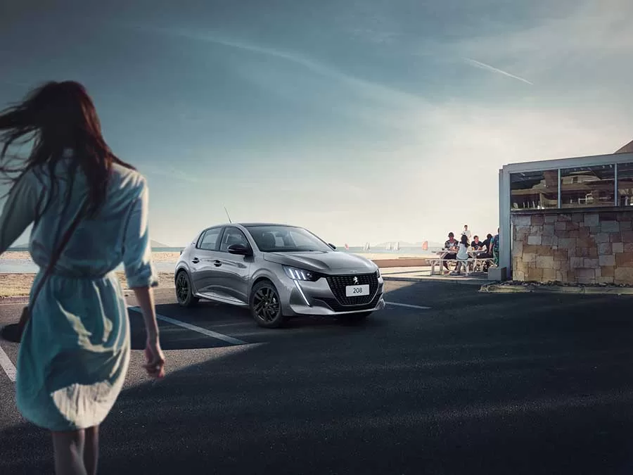 Com um design magnético, tecnologia avançada desde as versões de entrada e um sólido conjunto de recursos de segurança, o Peugeot 208 se estabeleceu como uma verdadeira revolução urbana, proporcionando uma experiência de condução incomparável.