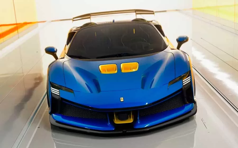 Ferrari apresenta a nova SF90 XX com versões potentes e aprovadas para uso nas ruas