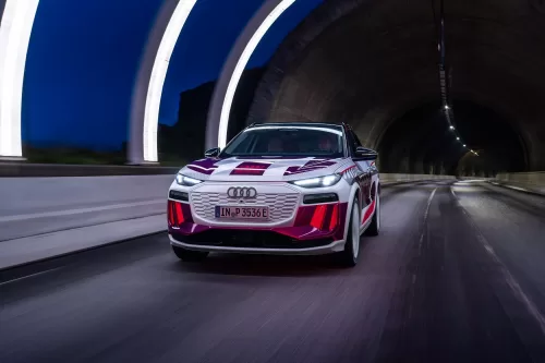 Audi mostra como deverá ser o novo Q6 e-tron