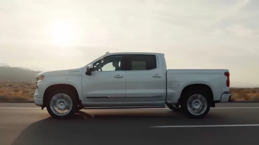 A aguardada Silverado da Chevrolet está pronta para fazer sua estreia empolgante no mercado brasileiro.